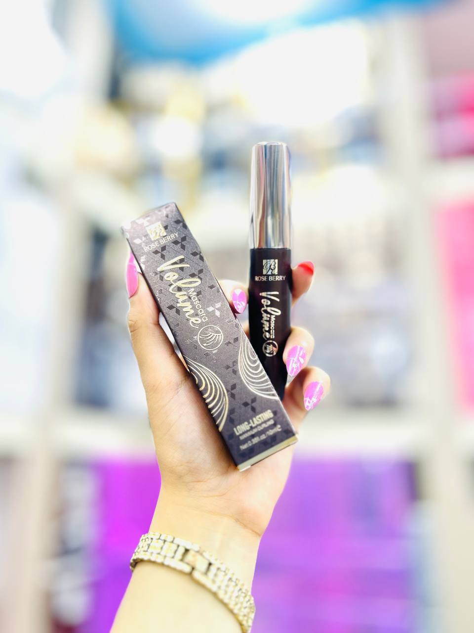 ماسكرا روزبيري البني للتكثيف