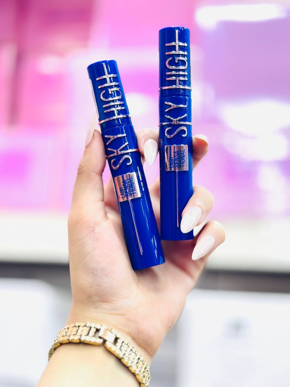 ماسكرا سكاي هاي  الزرقاء